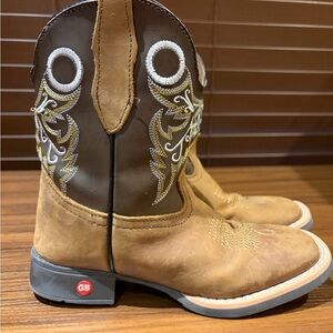 Gianni Bini Kids Brown and Tan Western Pull-On Boots